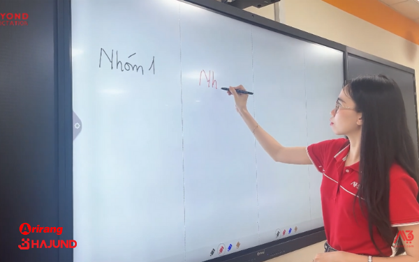 Giải Pháp Hiển Thị Cho Trường Học - Màn Hình Cảm Ứng Dạy Học Tương Tác